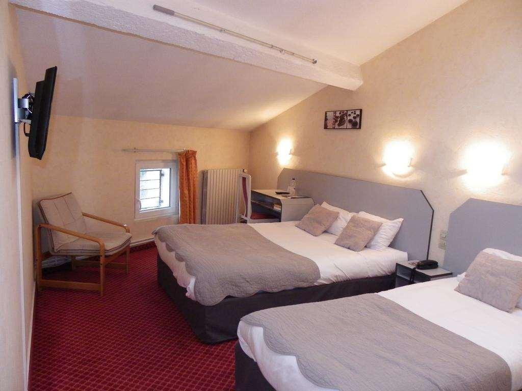 Brit Hotel Bleu Nuit Сент Номер фото