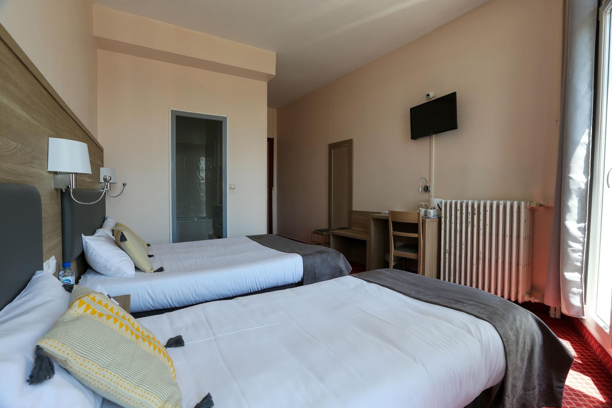 Brit Hotel Bleu Nuit Сент Экстерьер фото
