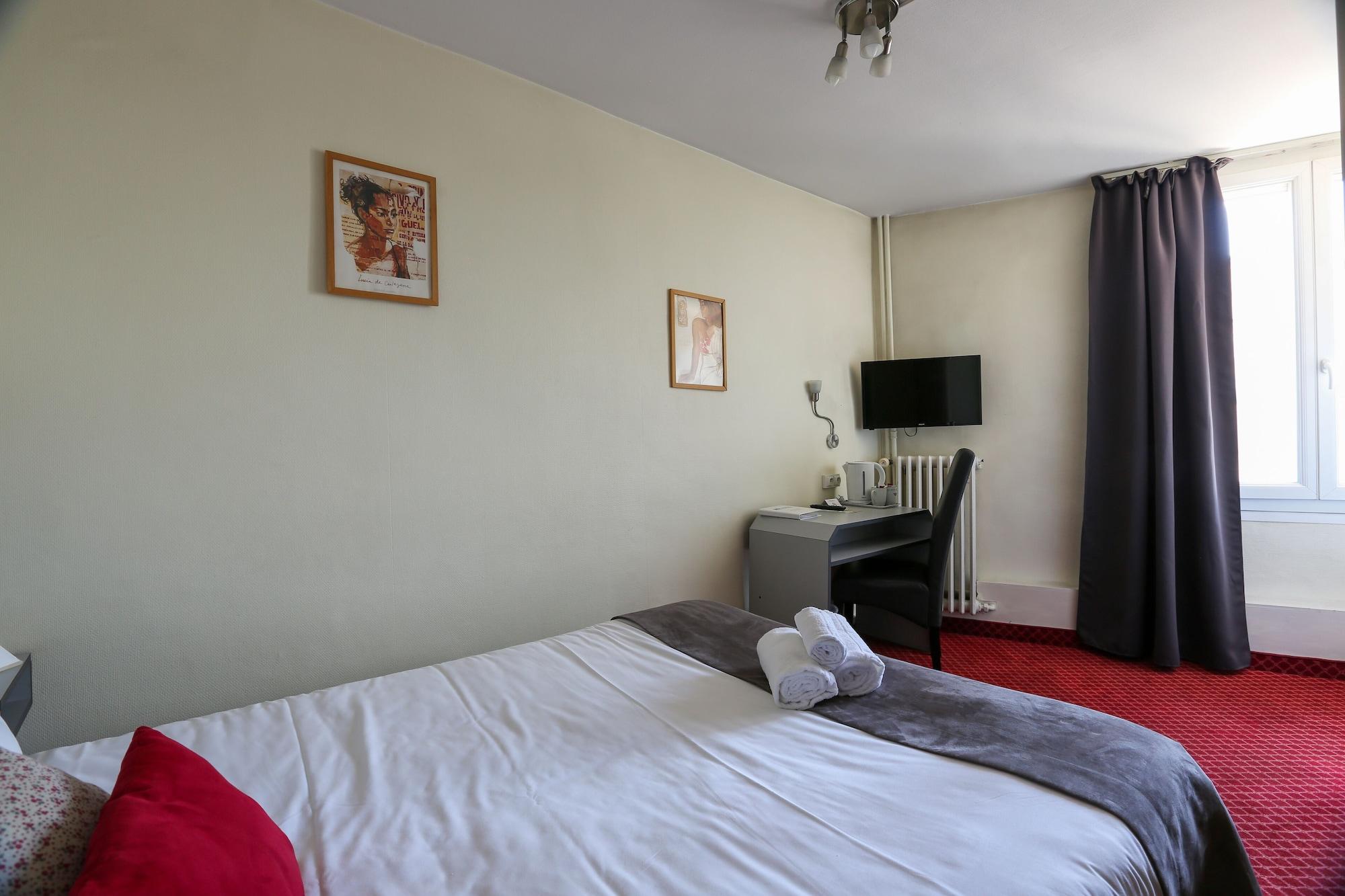 Brit Hotel Bleu Nuit Сент Экстерьер фото