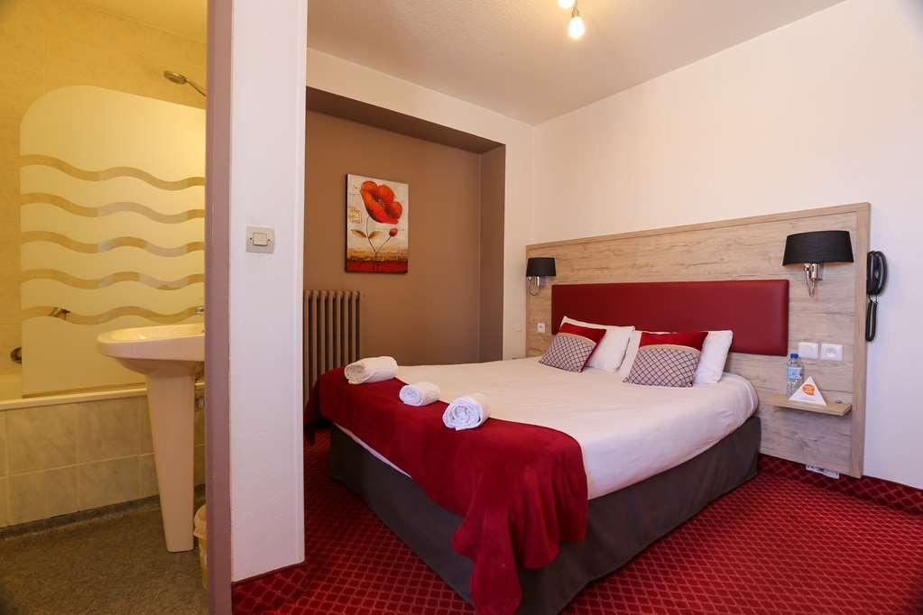 Brit Hotel Bleu Nuit Сент Номер фото