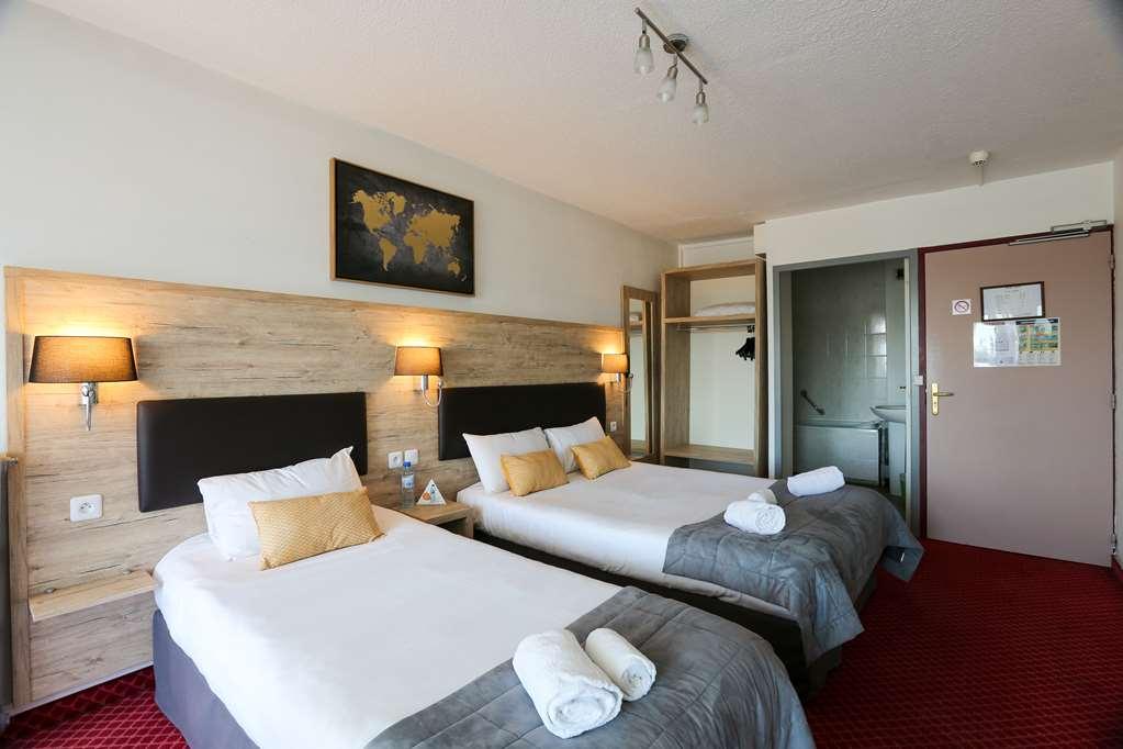 Brit Hotel Bleu Nuit Сент Номер фото