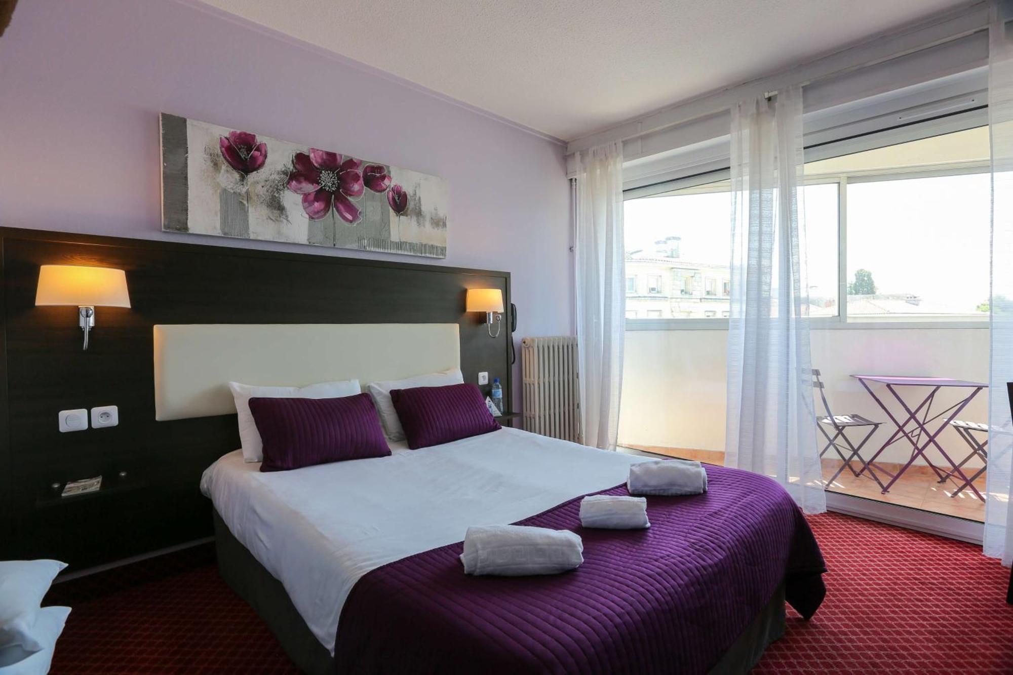 Brit Hotel Bleu Nuit Сент Экстерьер фото